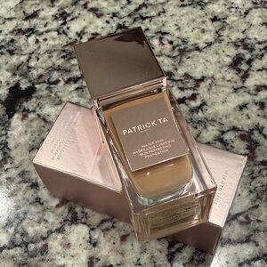 Patrick Ta Major Skin Foundation Hydra-Luxe Luminous Foundation Shade 15 Neutral